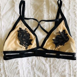 Lace accent bra